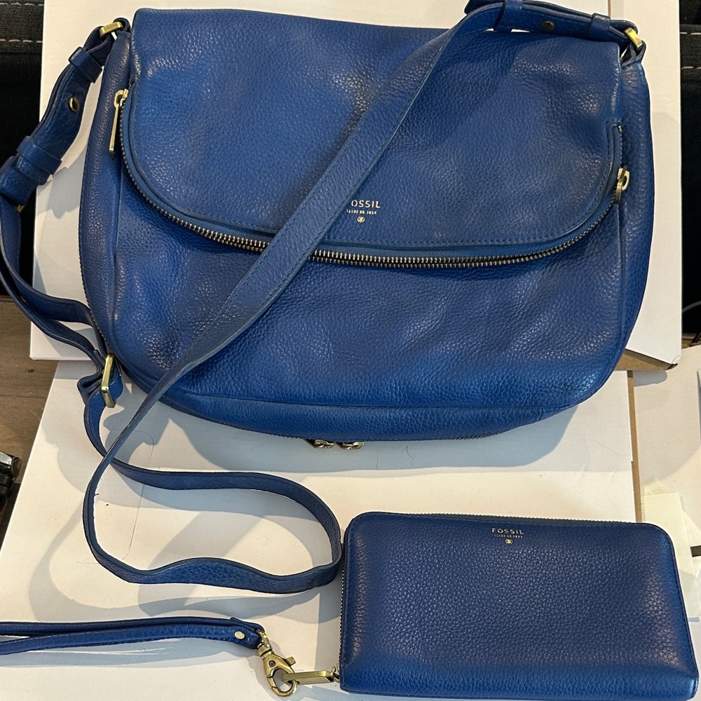 Fossil Royal Blue Crossbody Bag and Wallet Set